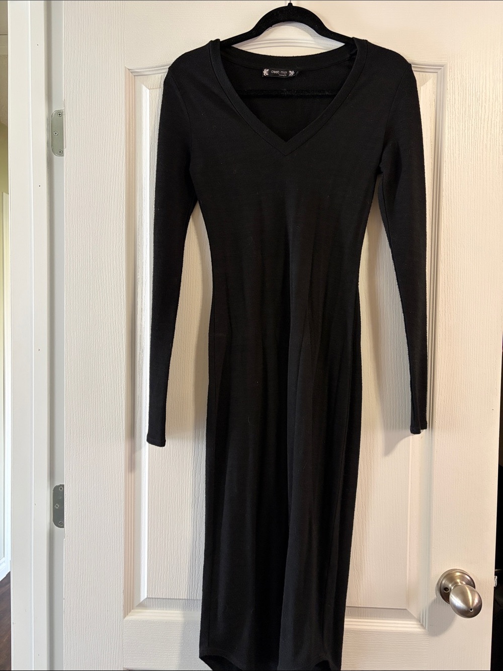 Black V-Neck Long Sleeve Bodycon Midi Dress